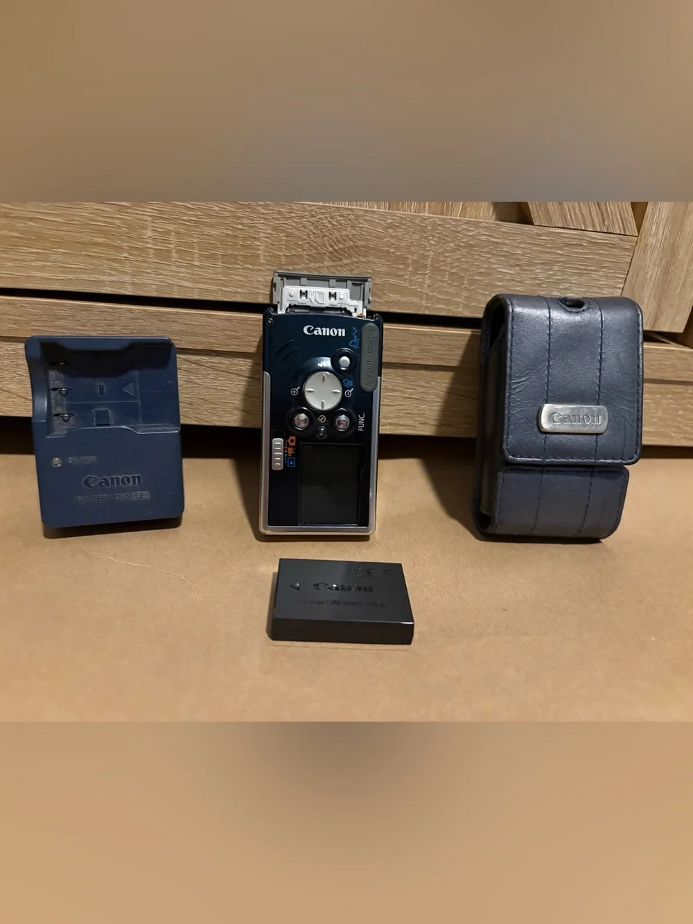 Canon IXUS I5 Powershot Digital Camera